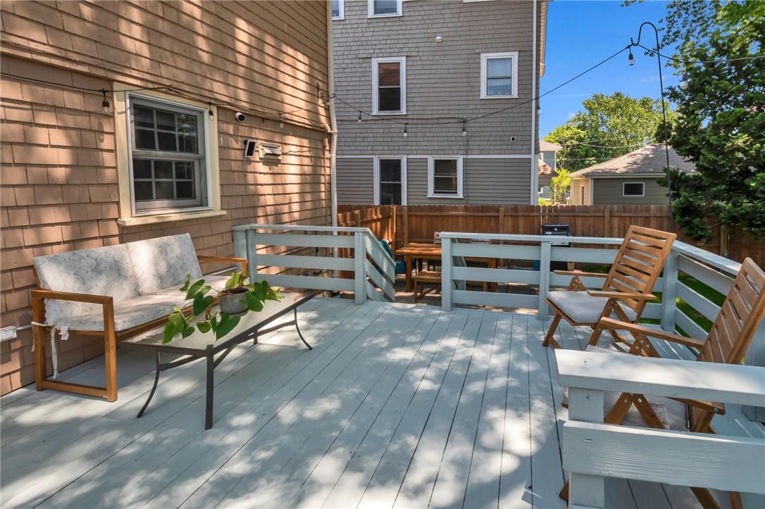 212 Lowden Street