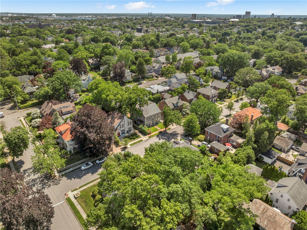 265 Freeman Parkway