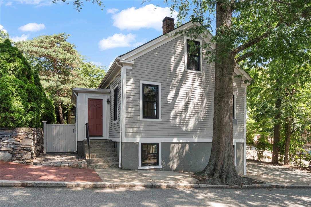 37 Arnold Street
