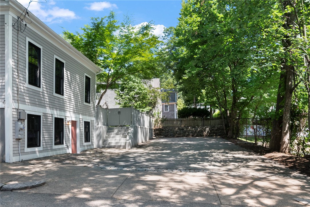 37 Arnold Street