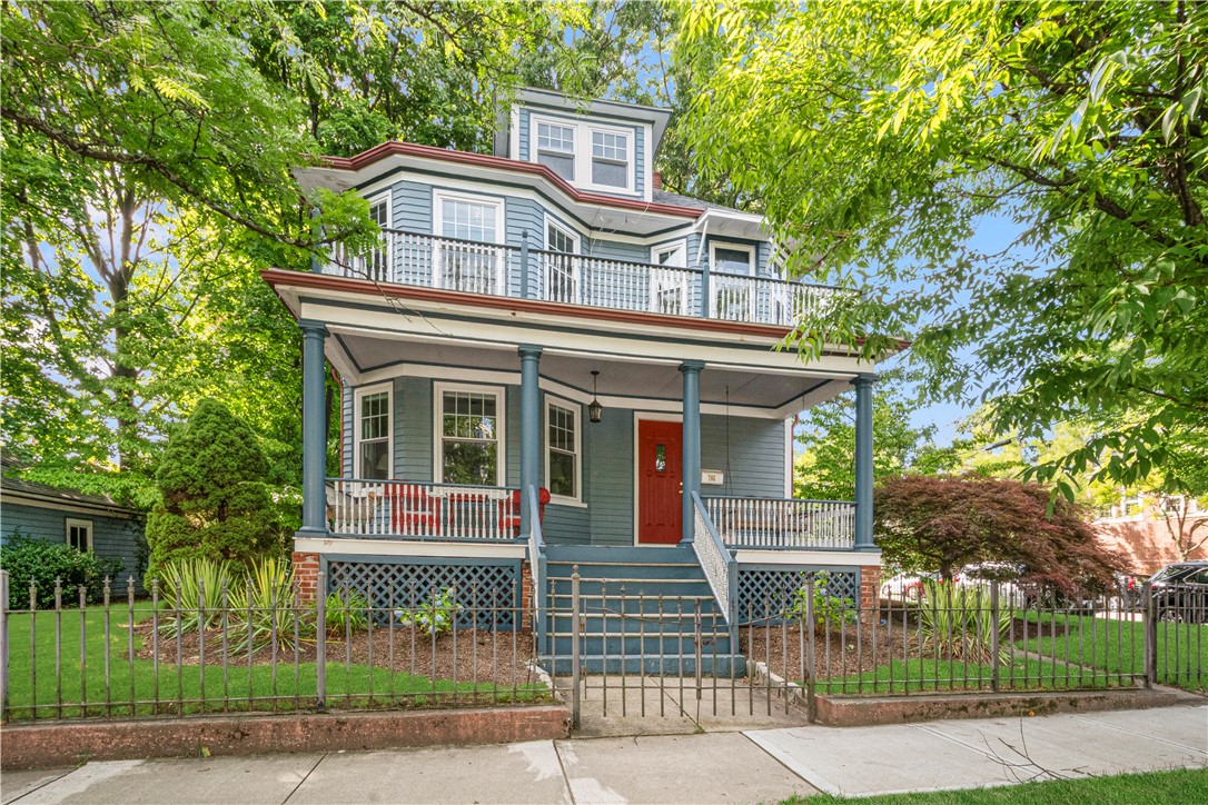 700 Hope Street
