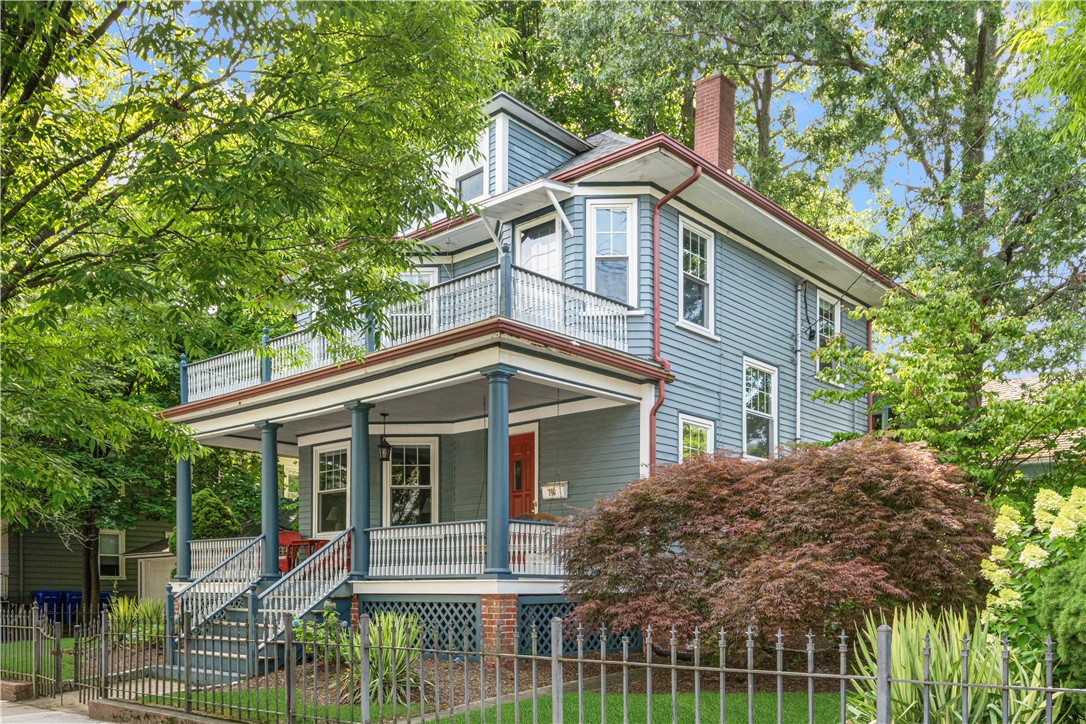 700 Hope Street