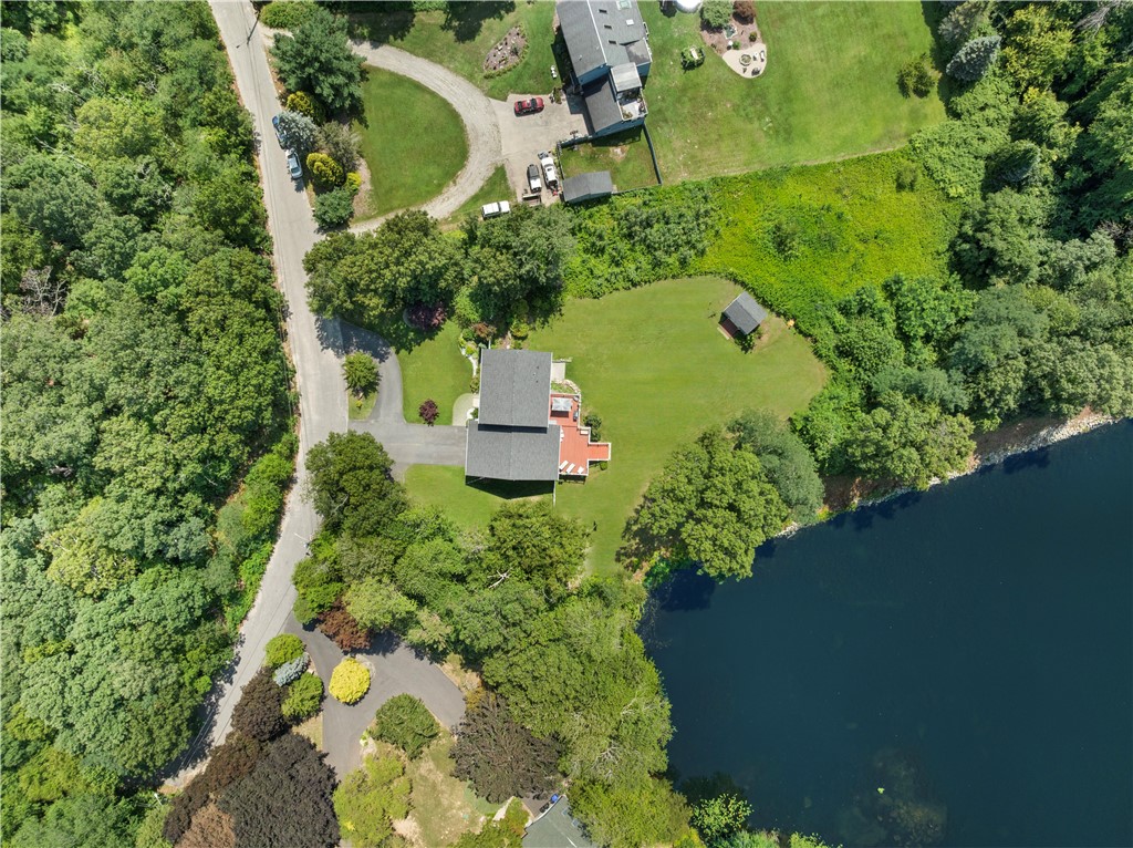 12 Woodlake Drive