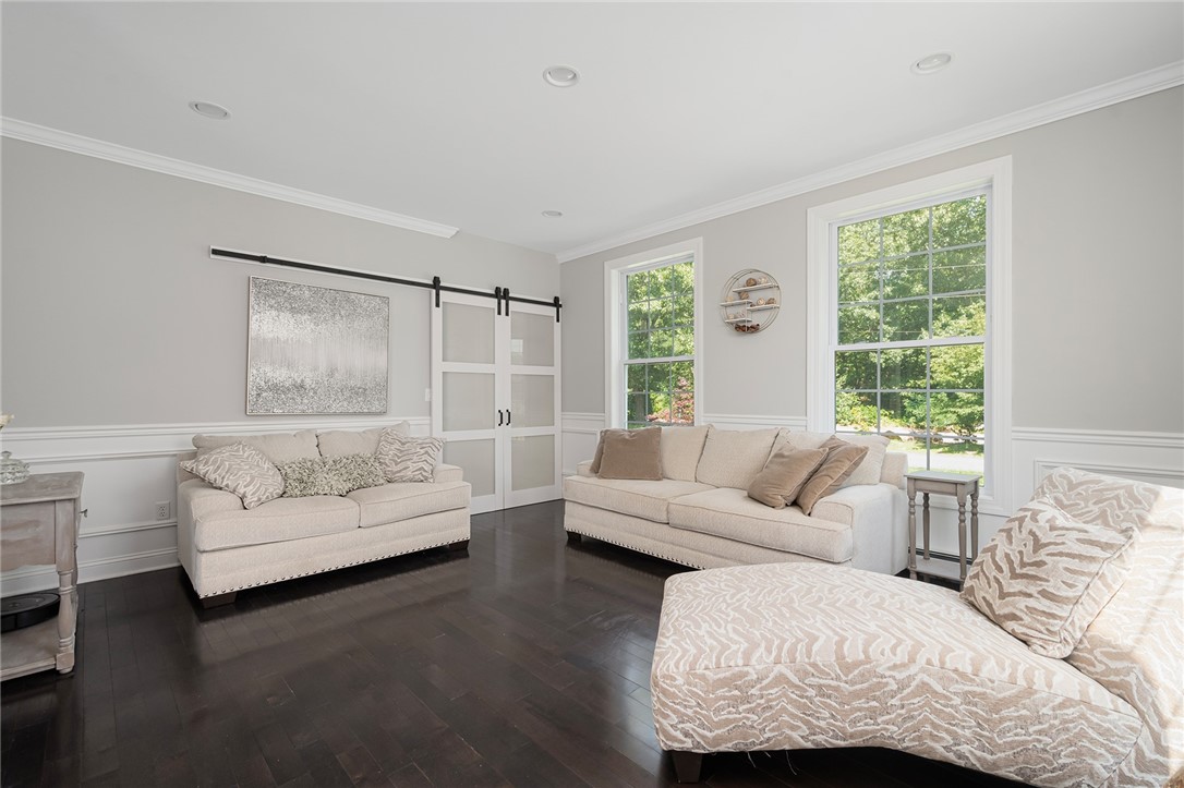 12 Woodlake Drive