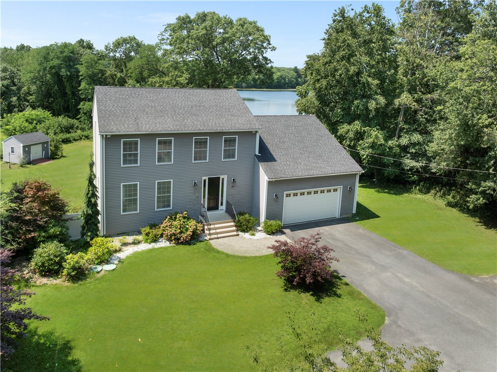 12 Woodlake Drive