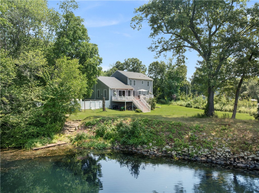 12 Woodlake Drive