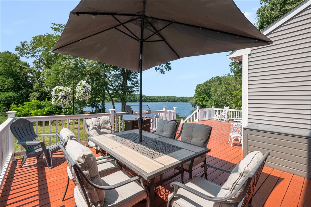 12 Woodlake Drive