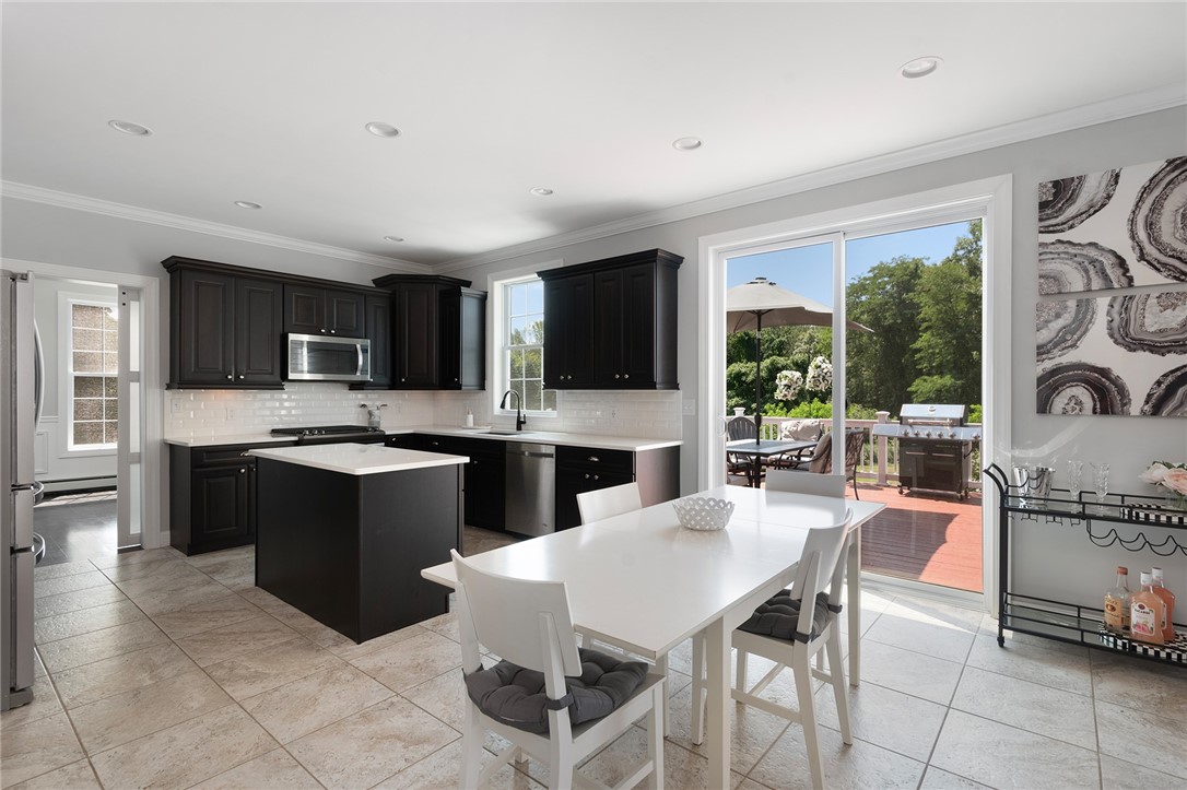 12 Woodlake Drive