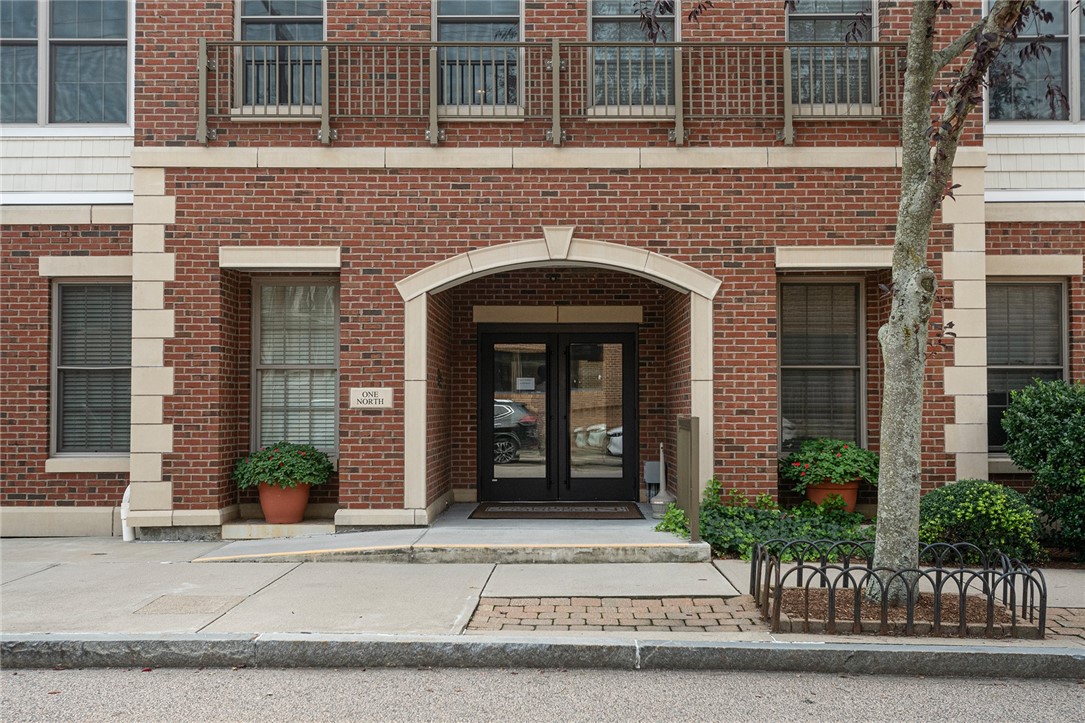 1 Wayland Avenue 201N
