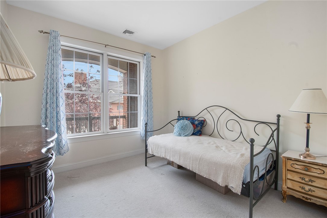 1 Wayland Avenue 201N