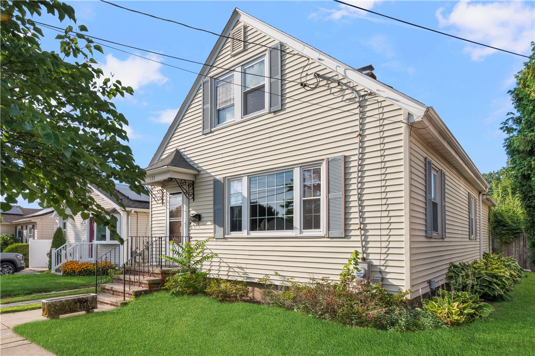135 Sandringham Avenue