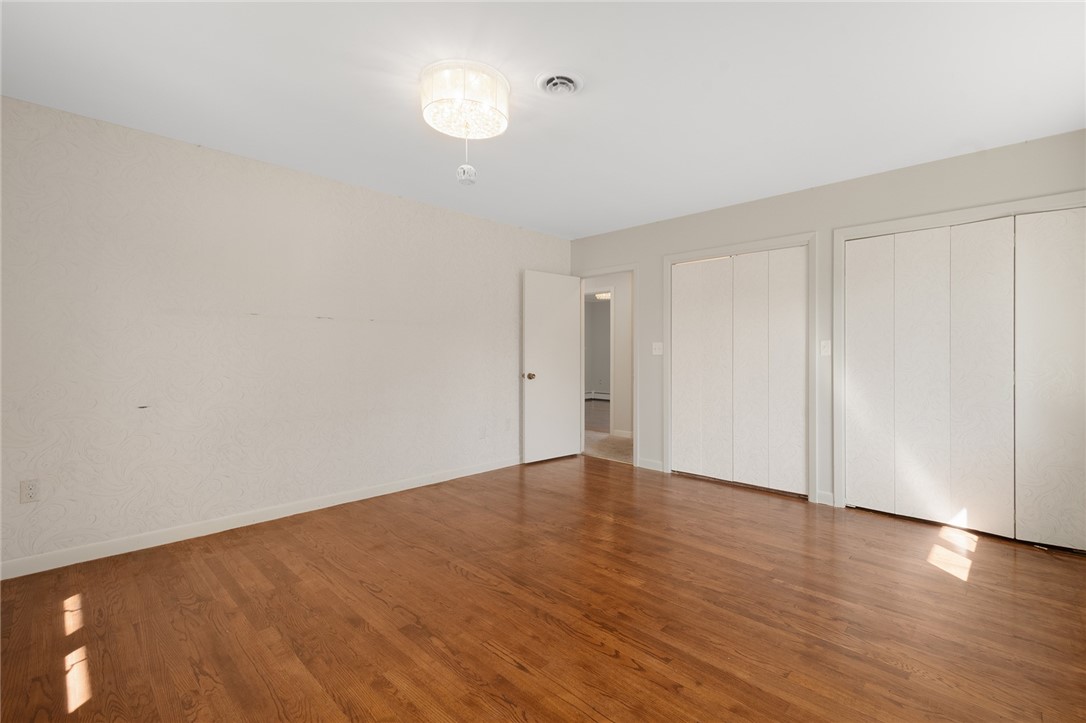 30 Wardlaw Court