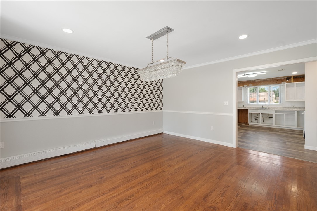30 Wardlaw Court