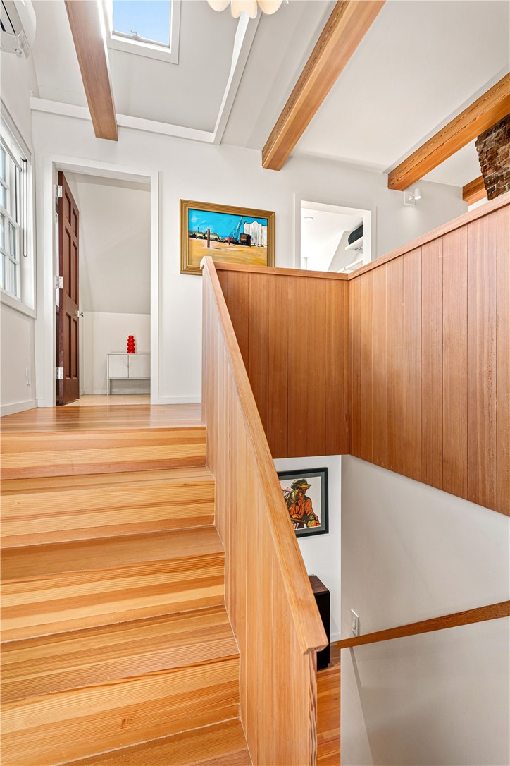 4 Traverse Street