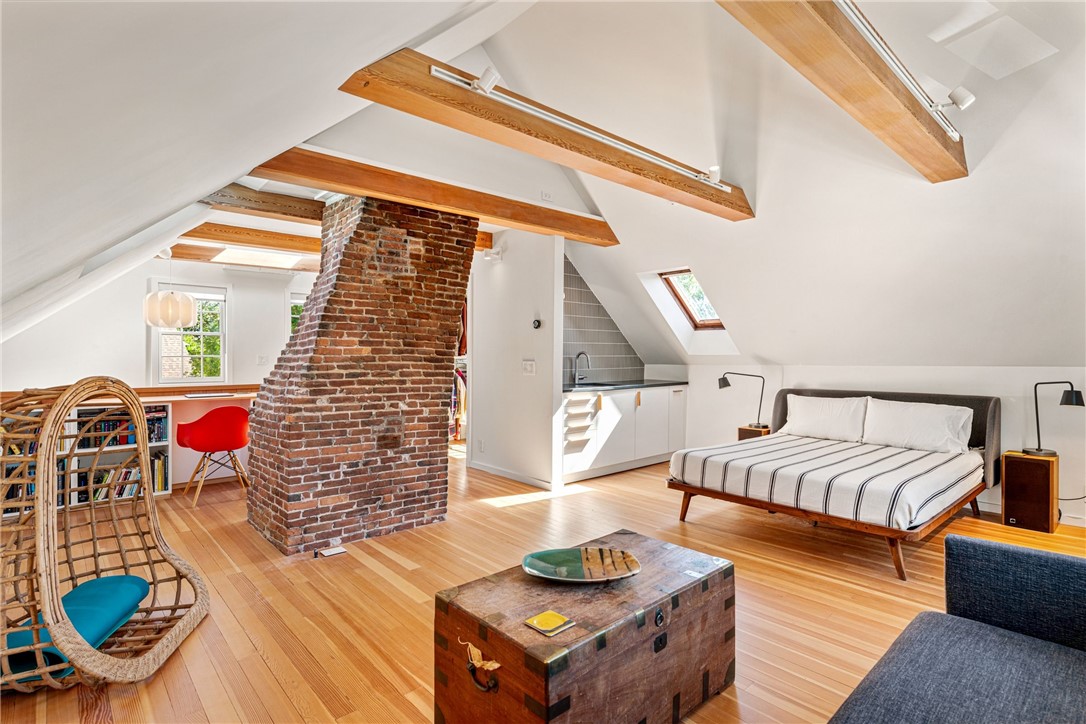 4 Traverse Street