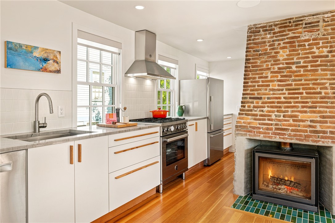 4 Traverse Street