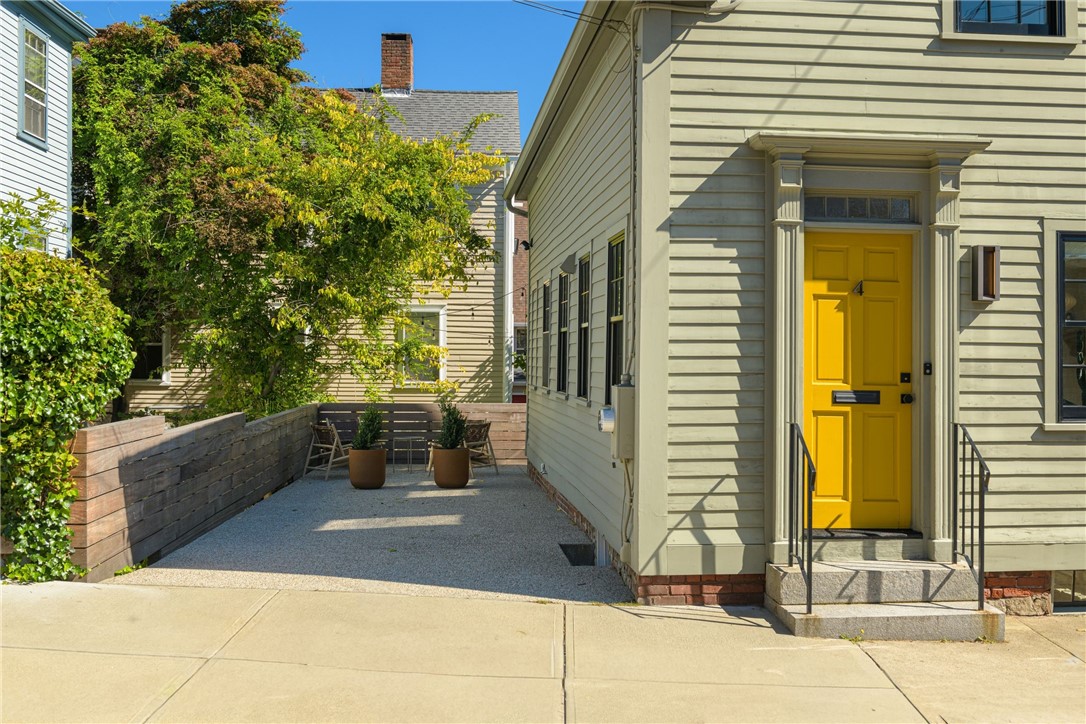 4 Traverse Street