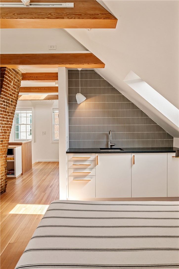 4 Traverse Street
