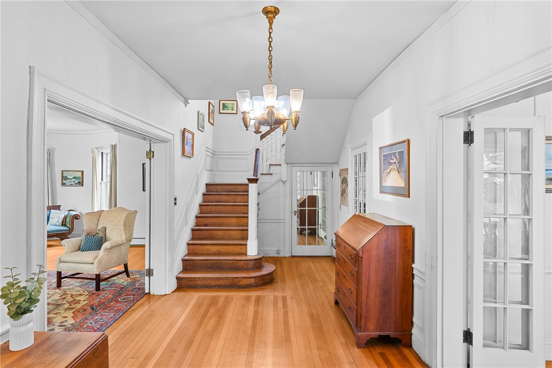 135 Lloyd Avenue