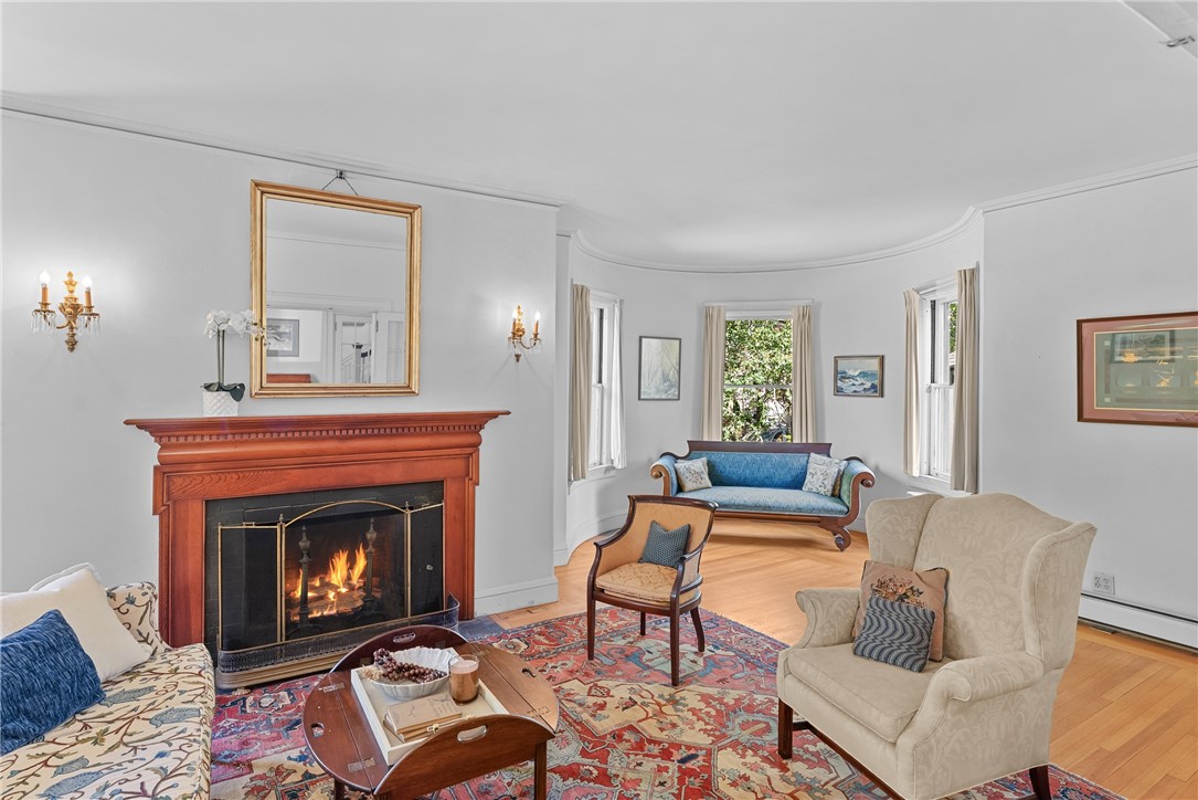 135 Lloyd Avenue