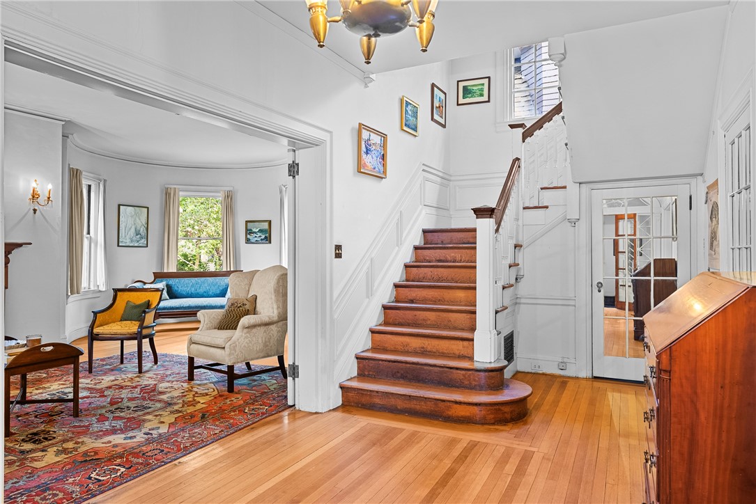 135 Lloyd Avenue