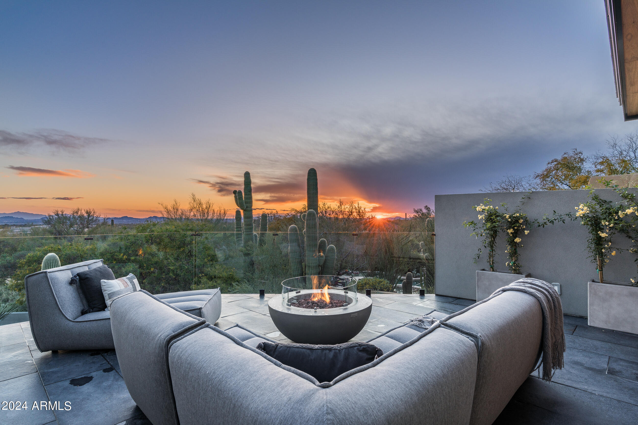 10040 E HAPPY VALLEY Road, 422