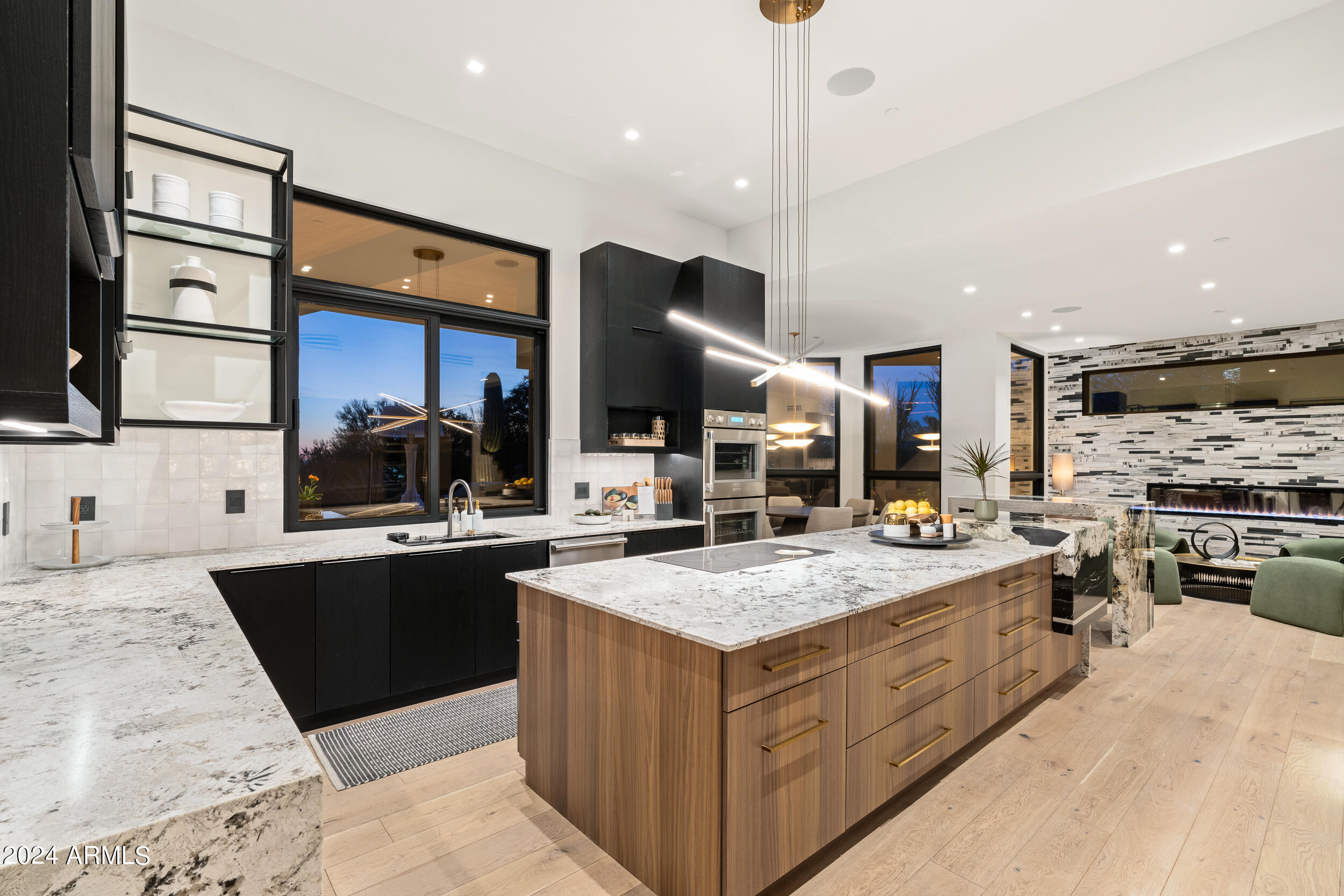 10040 E HAPPY VALLEY Road, 422