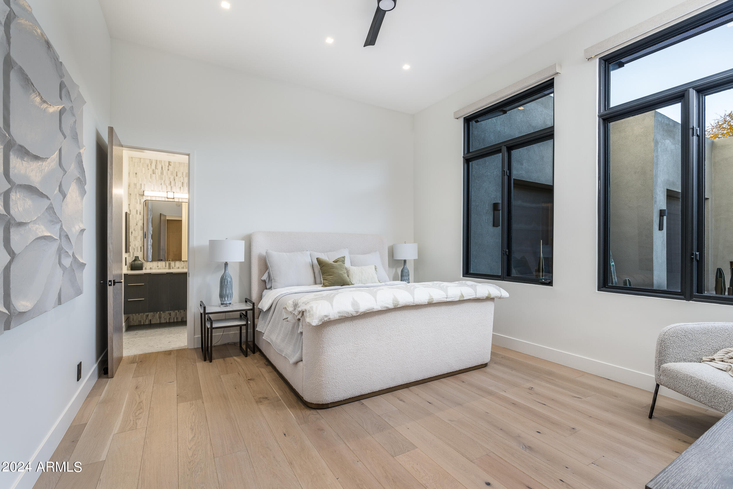 10040 E HAPPY VALLEY Road, 422