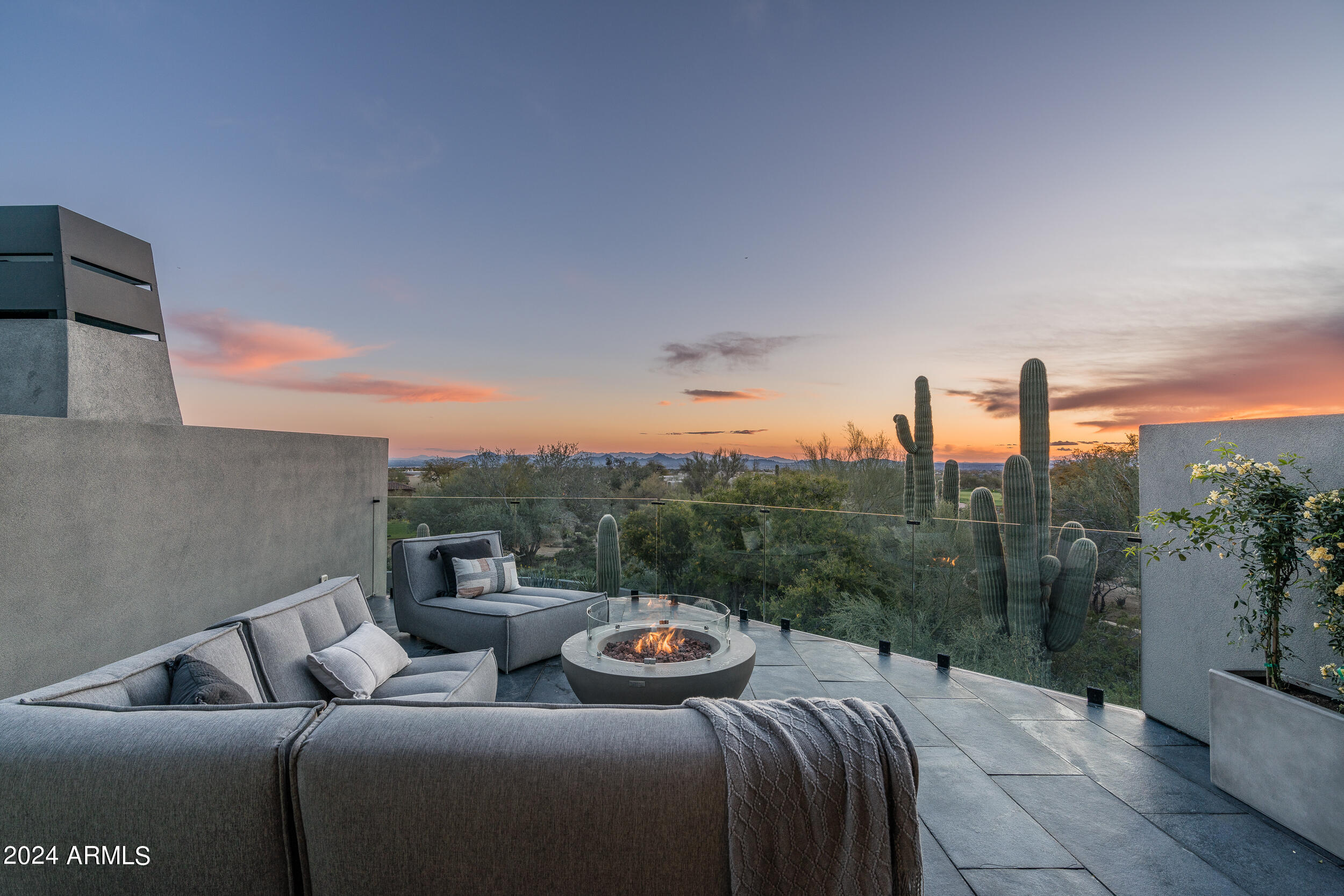 10040 E HAPPY VALLEY Road, 422