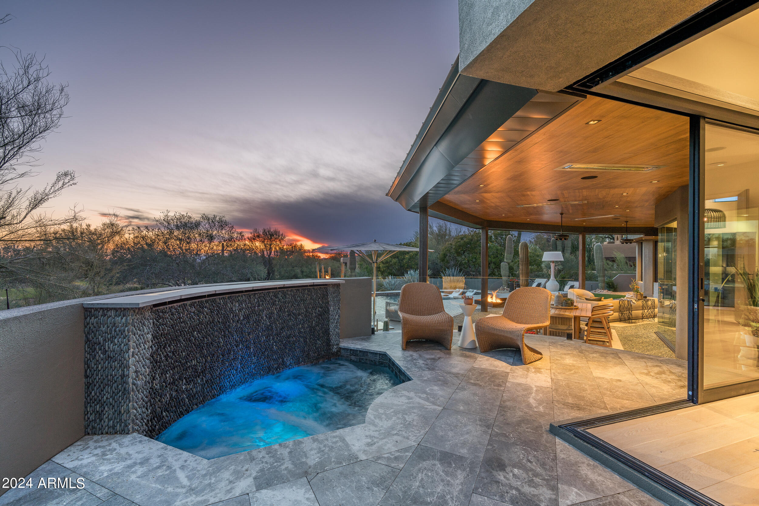 10040 E HAPPY VALLEY Road, 422