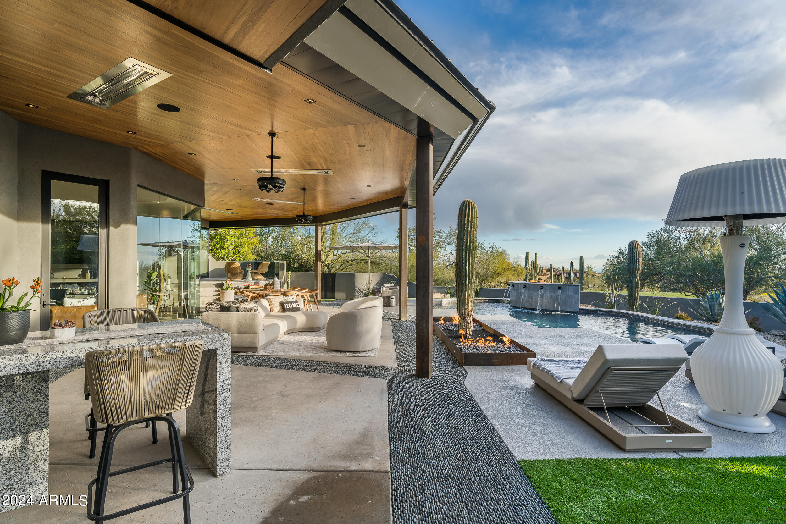 10040 E HAPPY VALLEY Road, 422