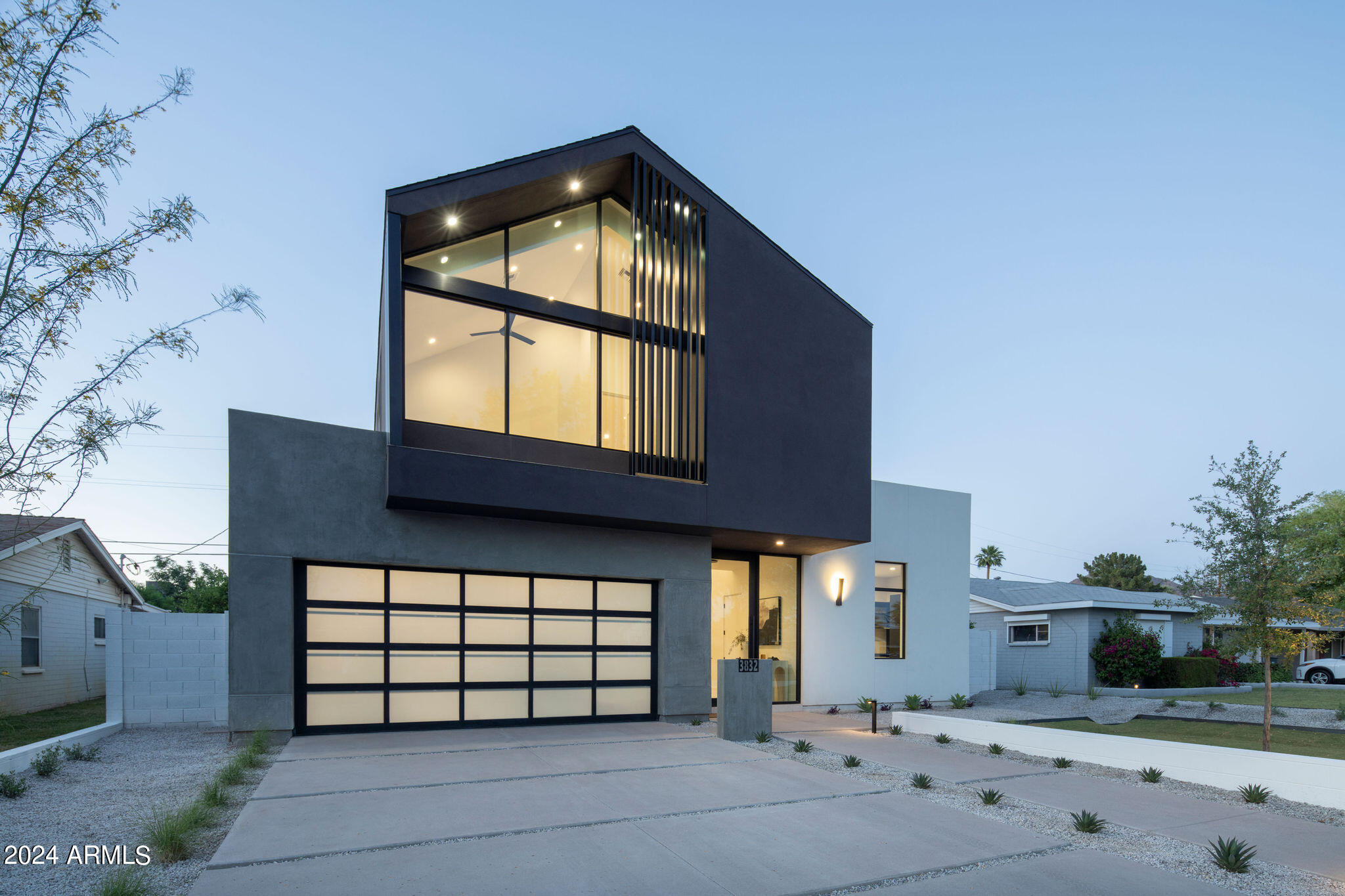 3832 E MONTEROSA Street