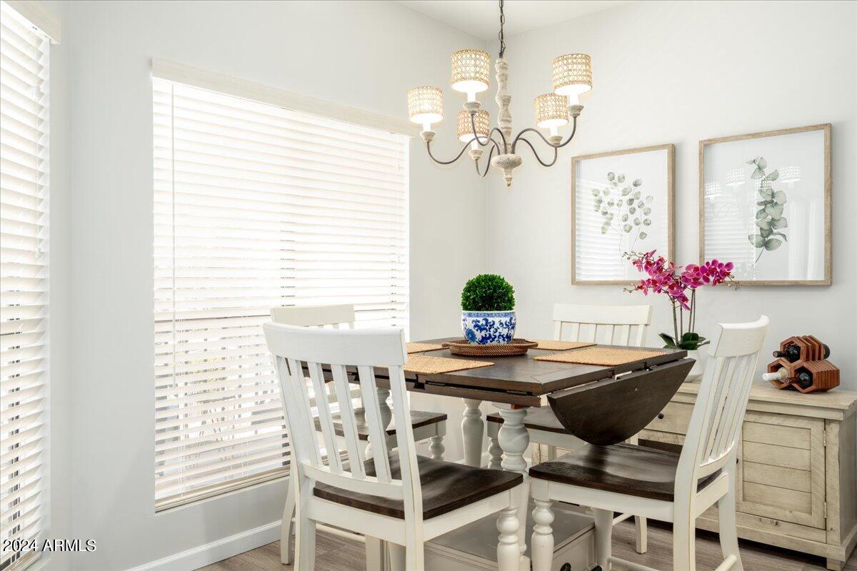 9711 E MOUNTAIN VIEW Road 2504
