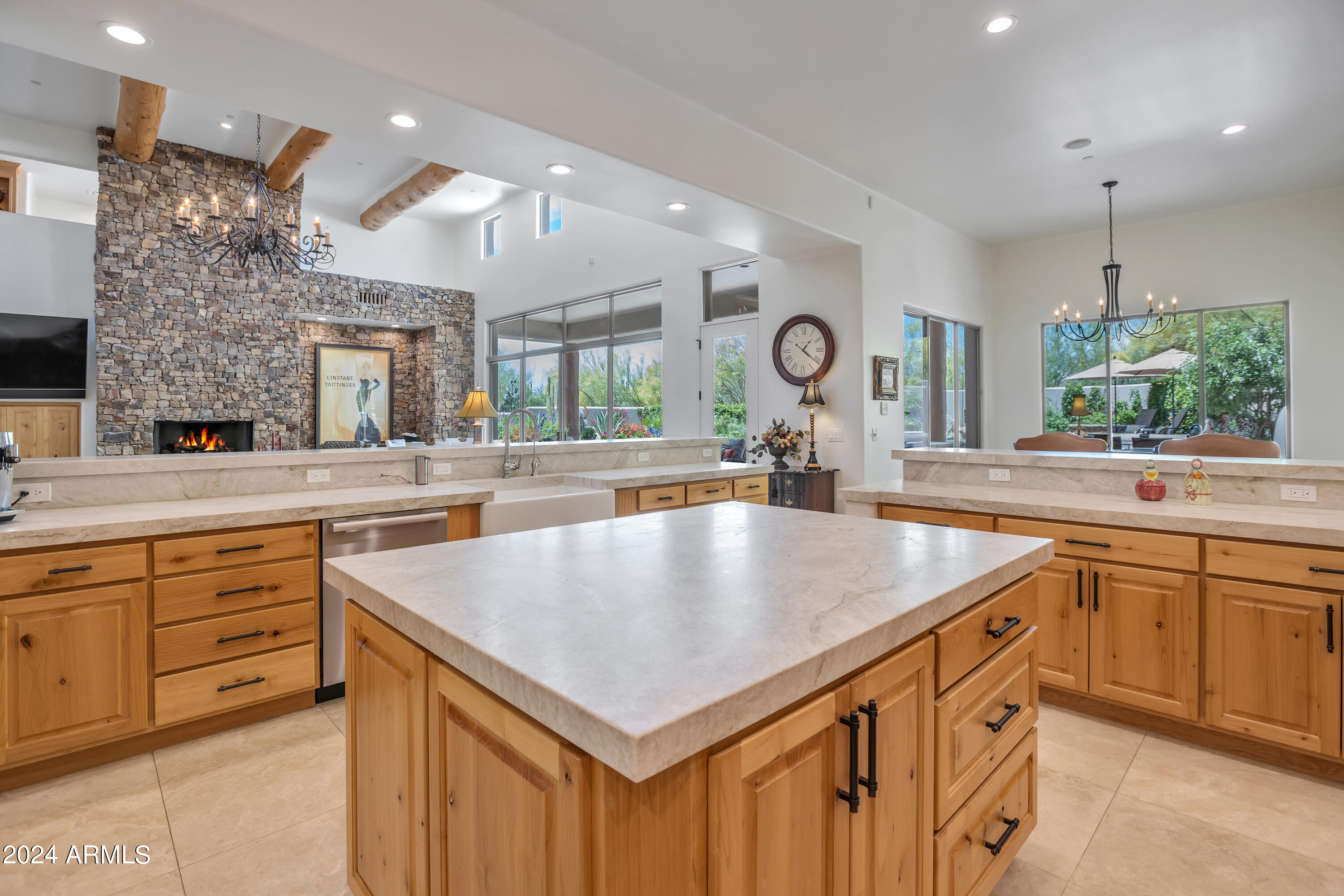 10040 E HAPPY VALLEY Road 417