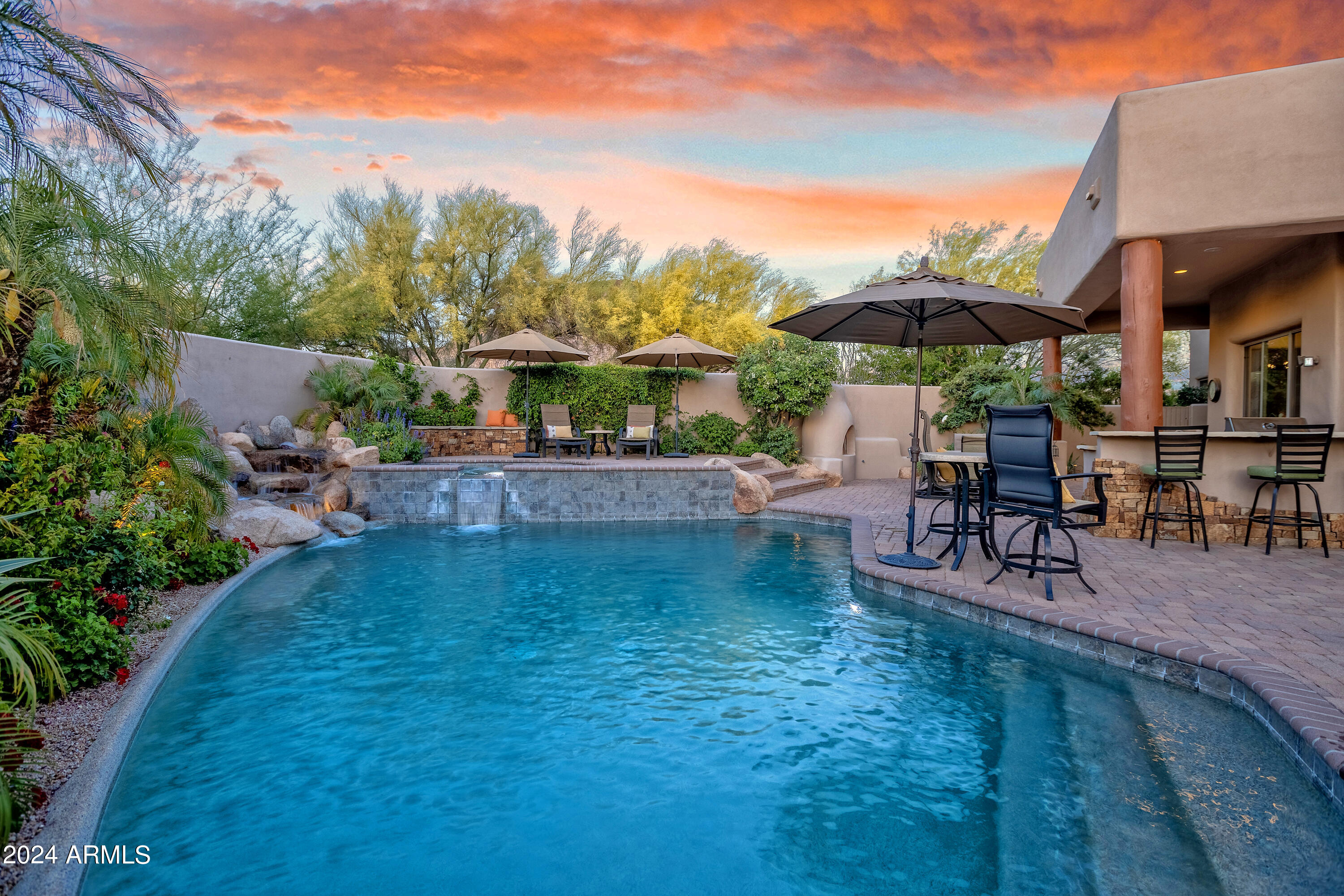 10040 E HAPPY VALLEY Road 417