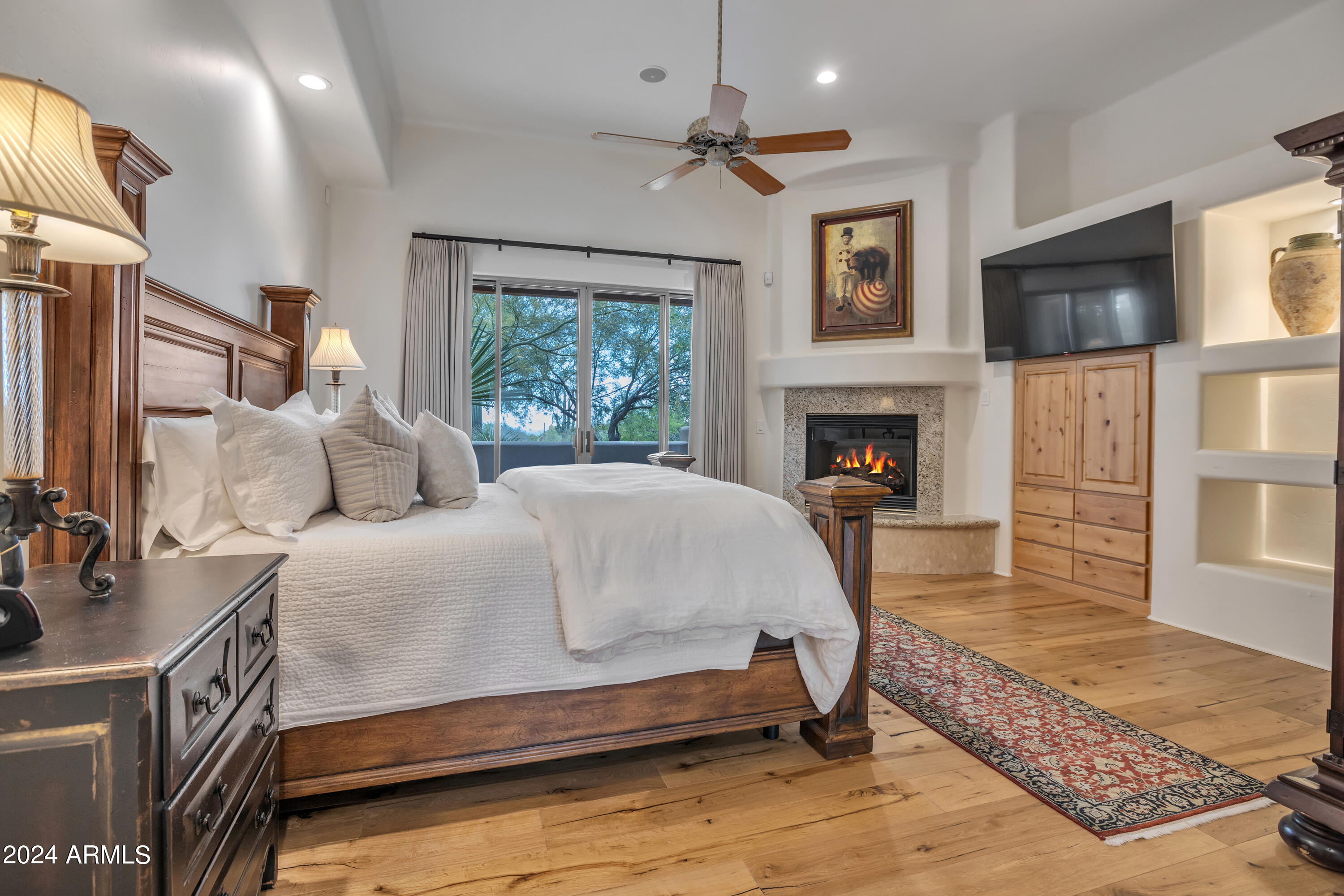 10040 E HAPPY VALLEY Road 417