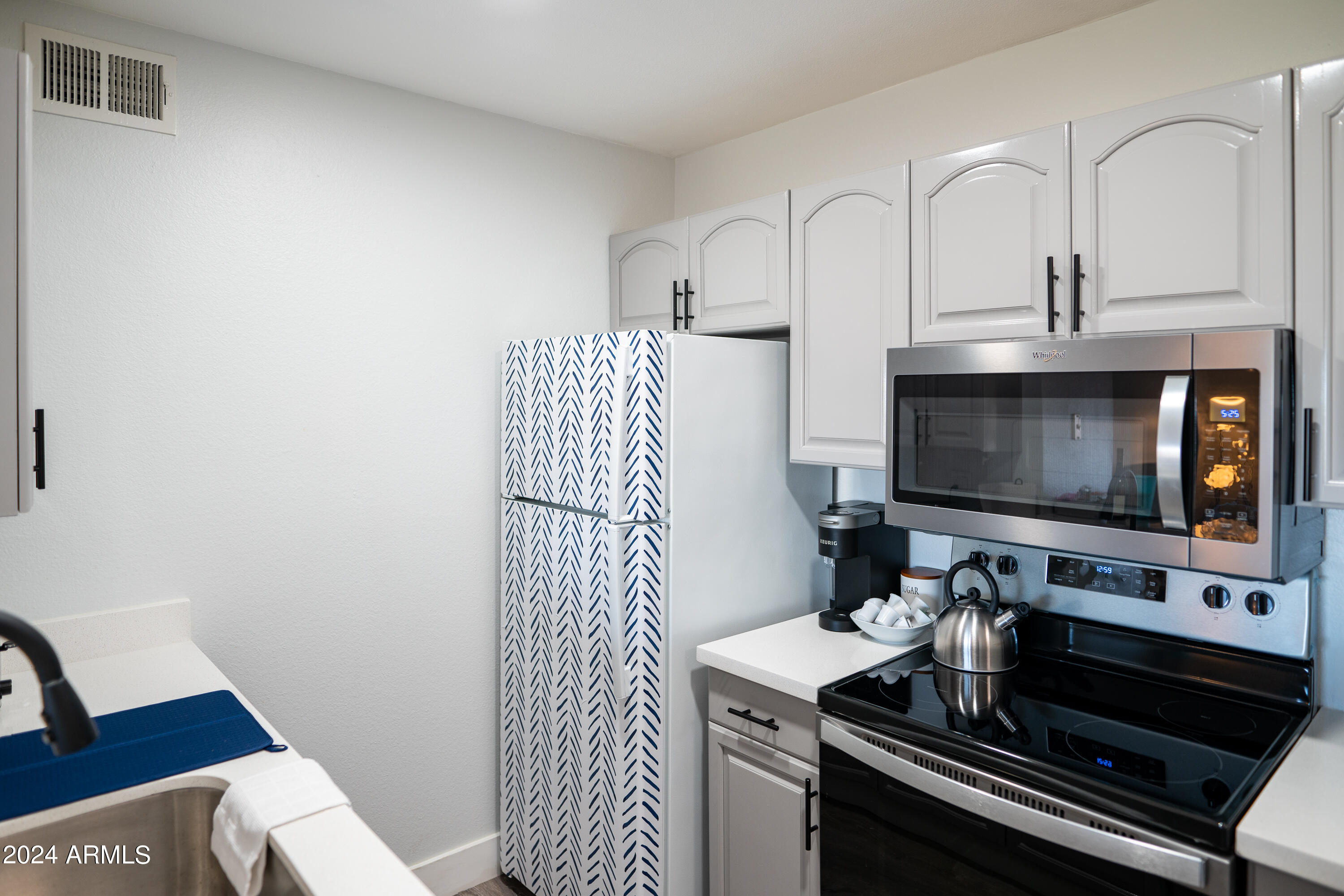 8055 E THOMAS Road C306