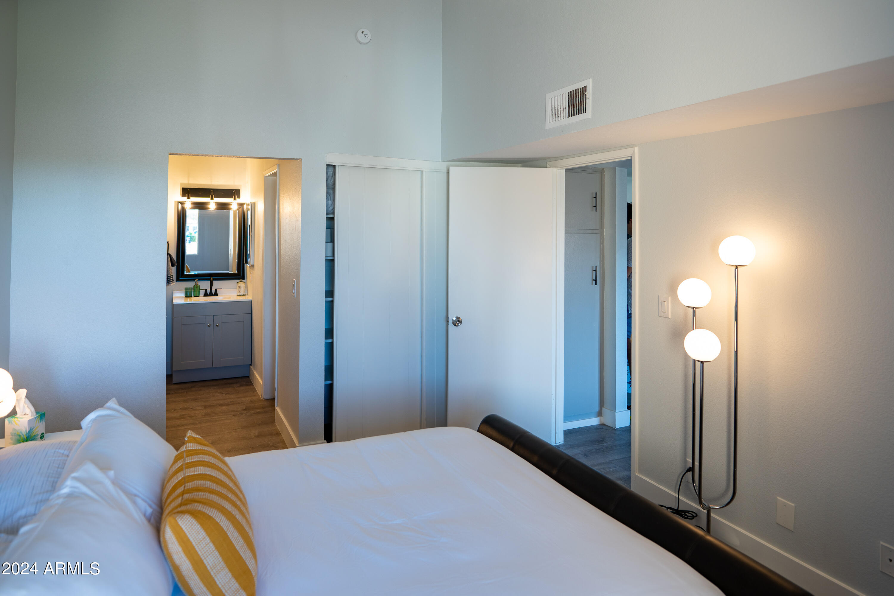 8055 E THOMAS Road C306