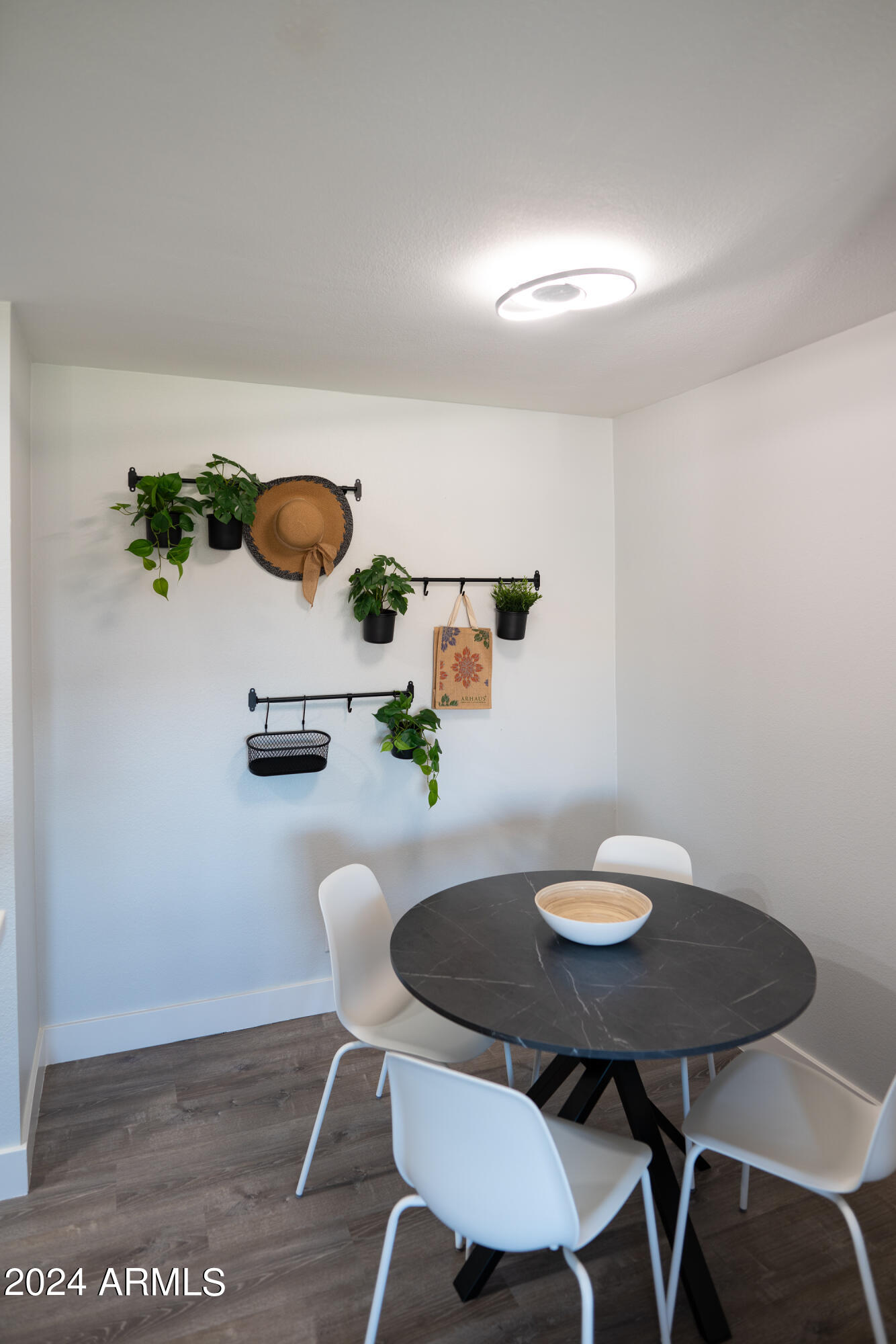 8055 E THOMAS Road C306