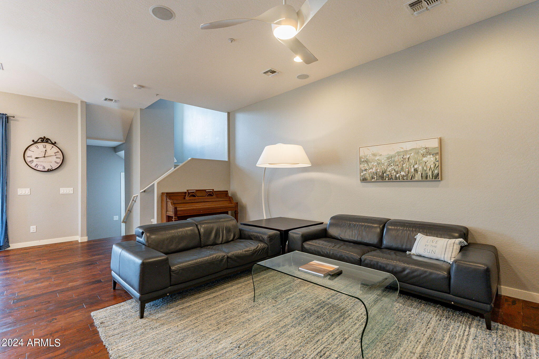 7073 W LINDA Lane