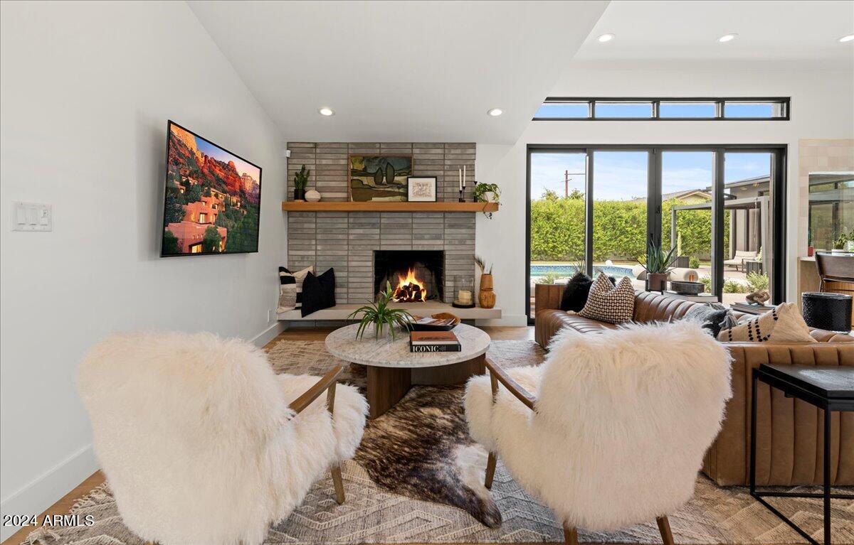 6340 E CALLE DEL NORTE
