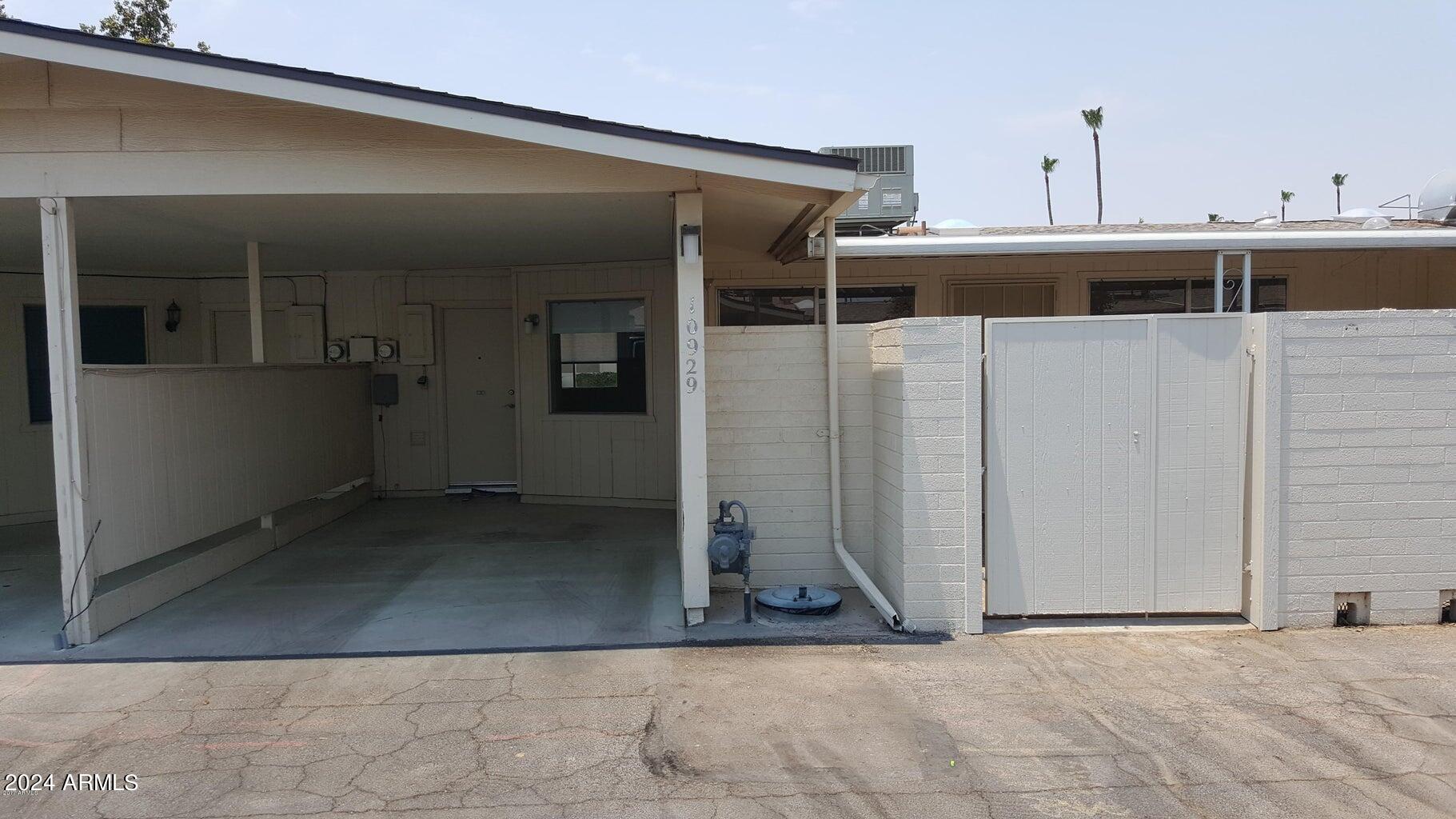 10929 W SANTA FE Drive