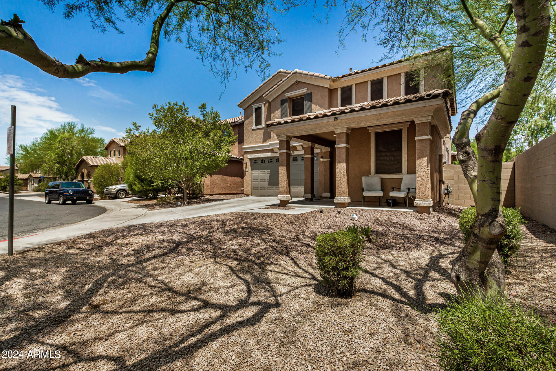 5722 E ANSEL Avenue