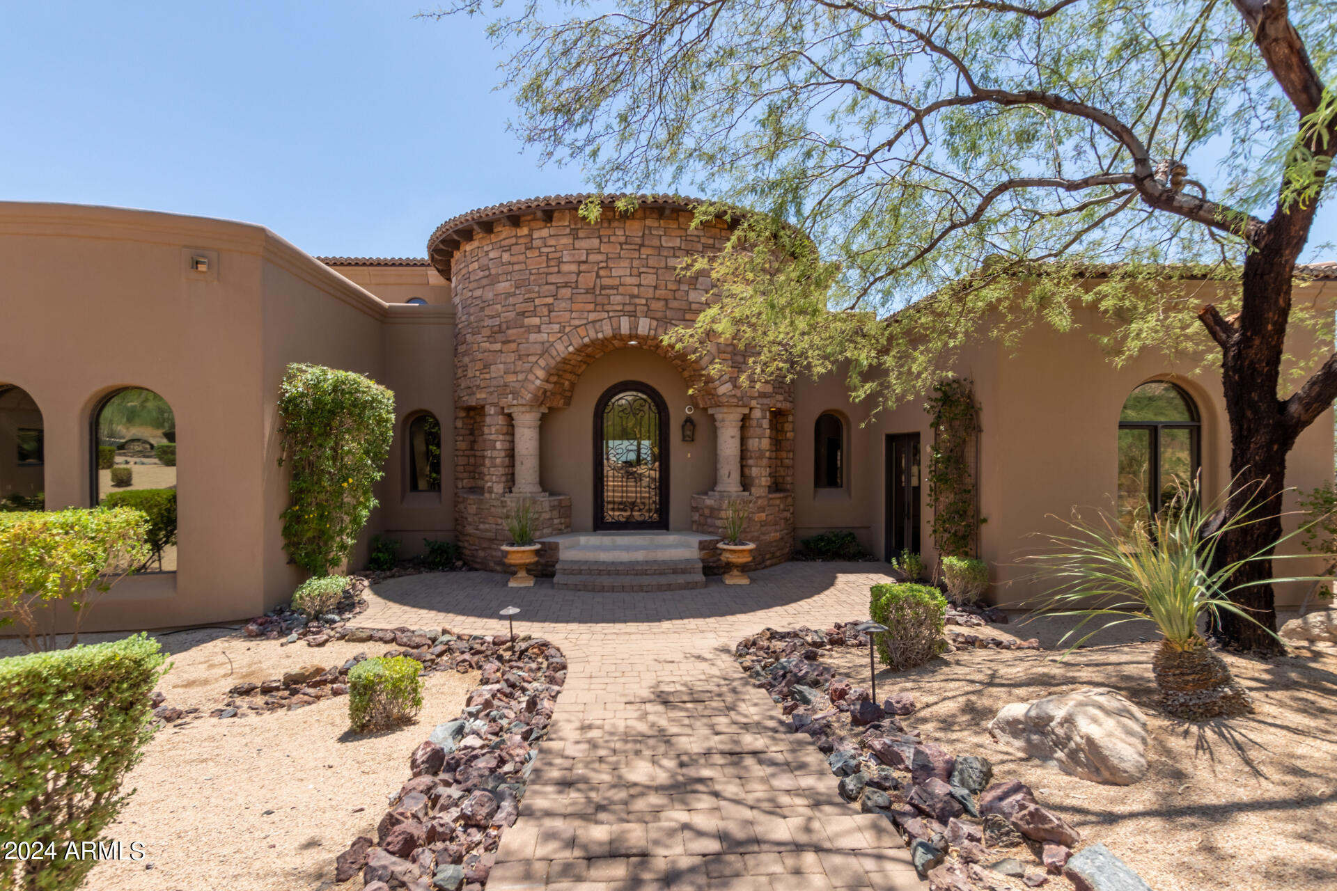 8157 E SIERRA MORENA Street
