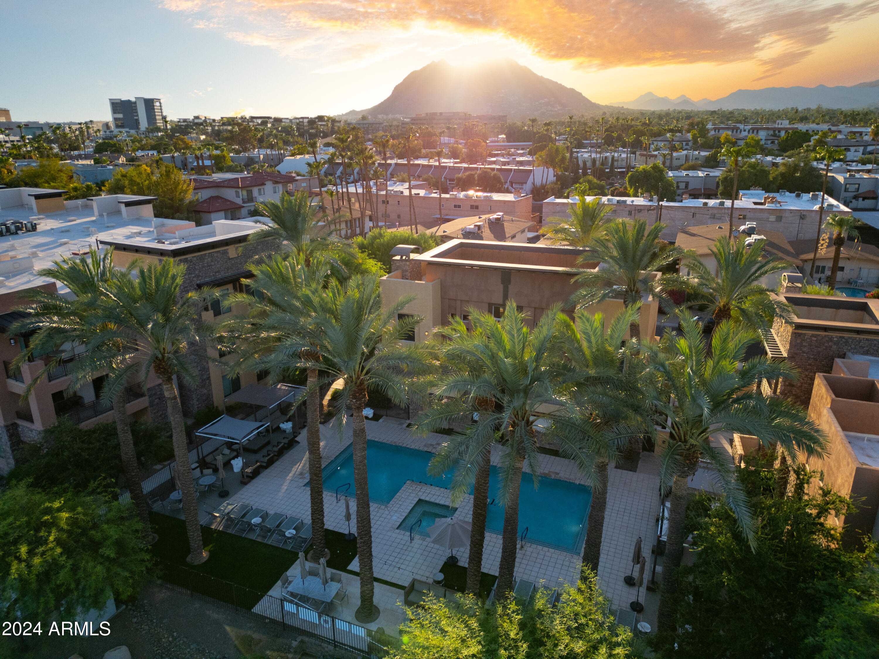 4909 N WOODMERE FAIRWAY 1012