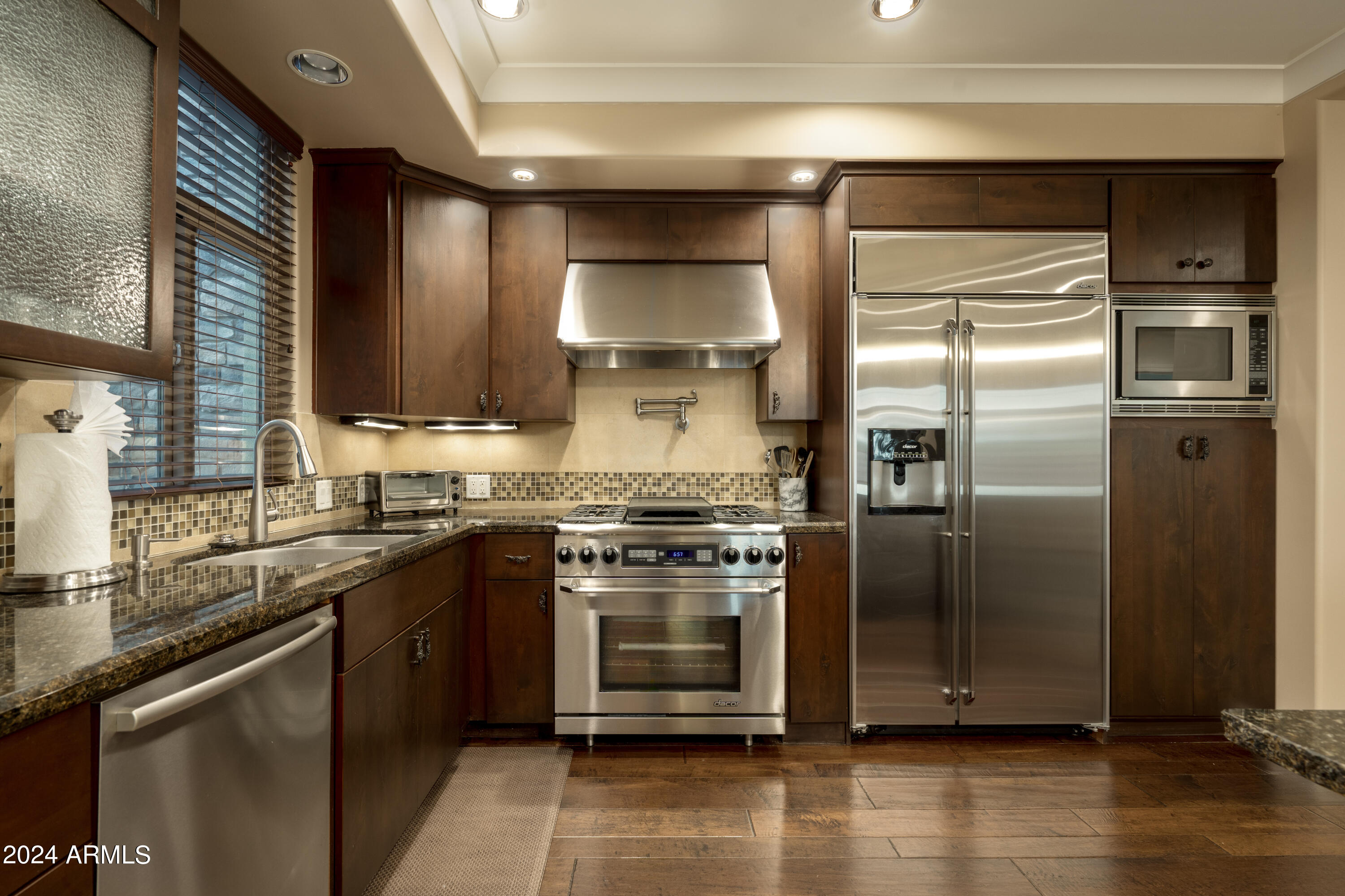 4909 N WOODMERE FAIRWAY 1012