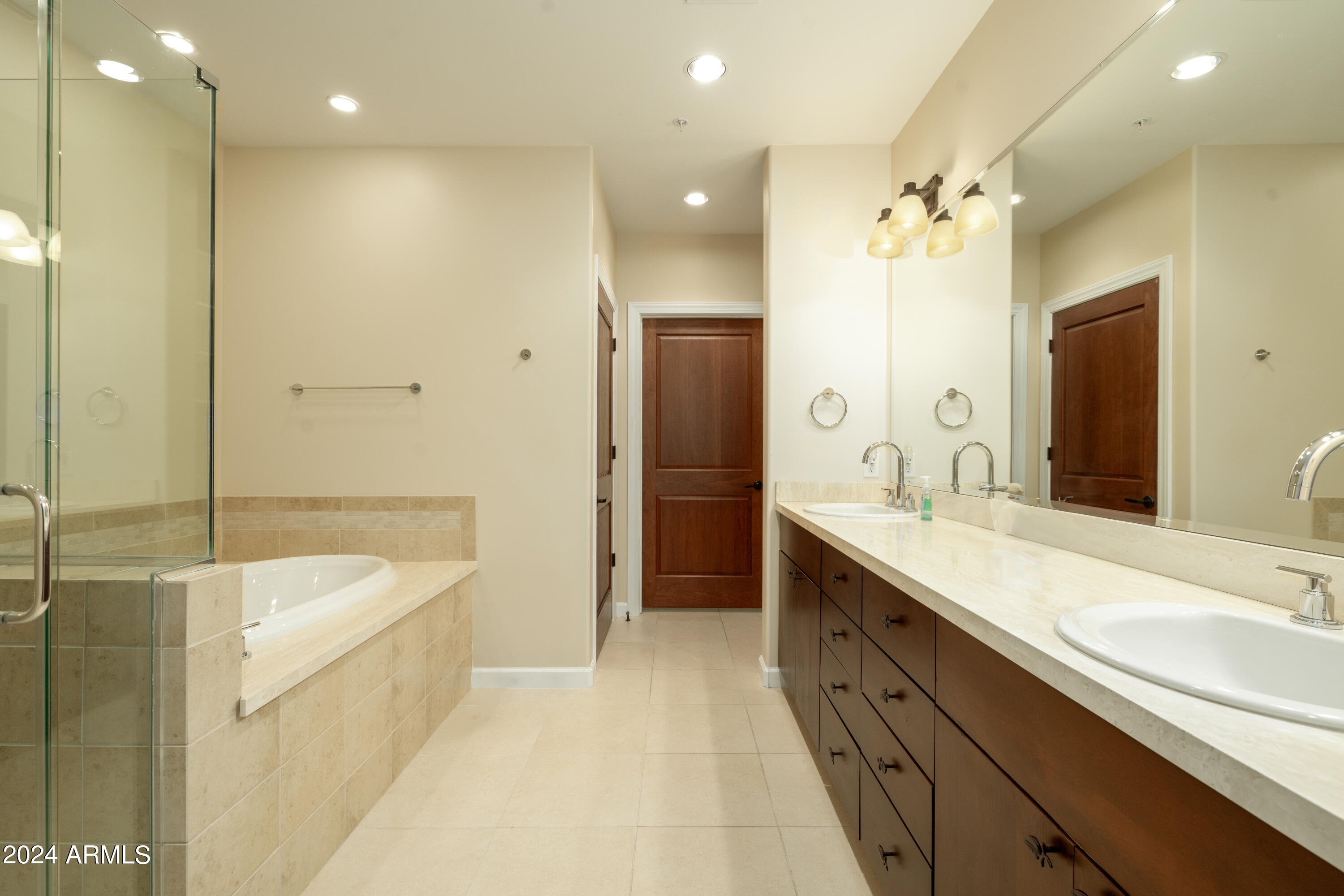 4909 N WOODMERE FAIRWAY 1012
