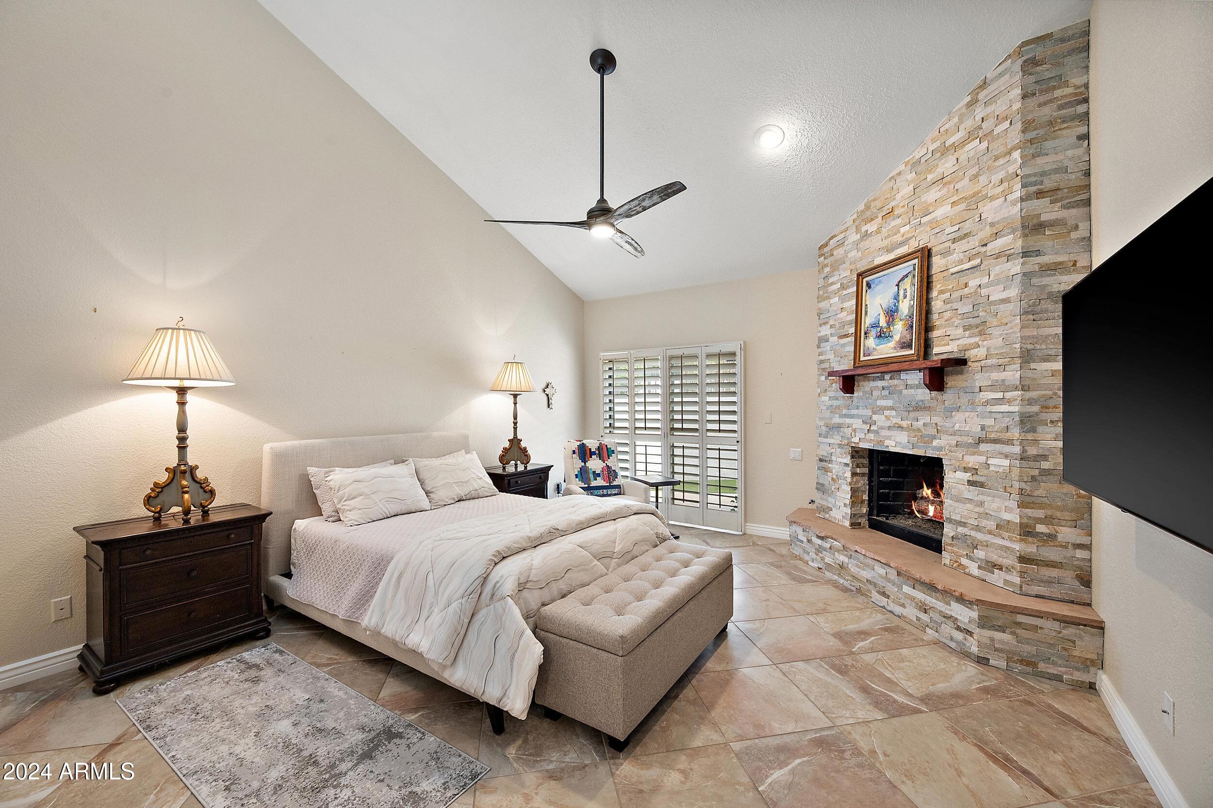2626 E ARIZONA BILTMORE Circle 35