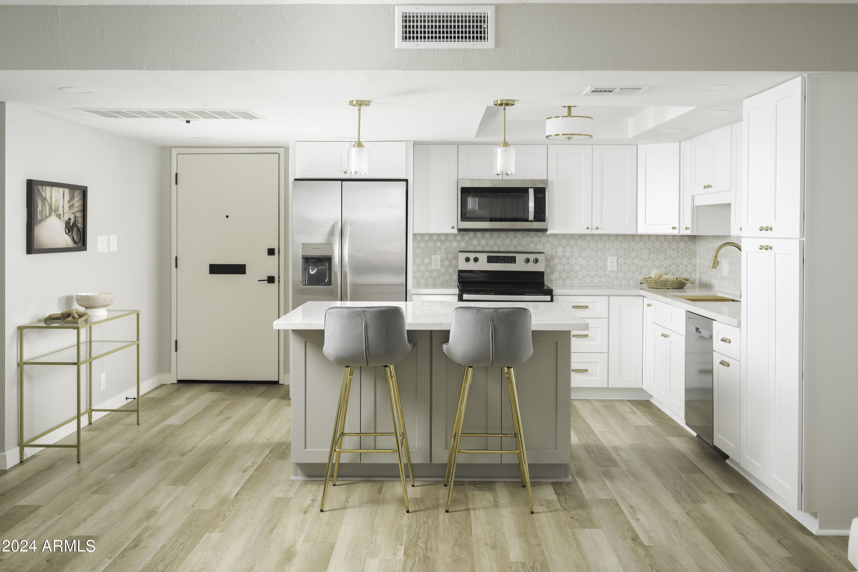 7920 E CAMELBACK Road 101