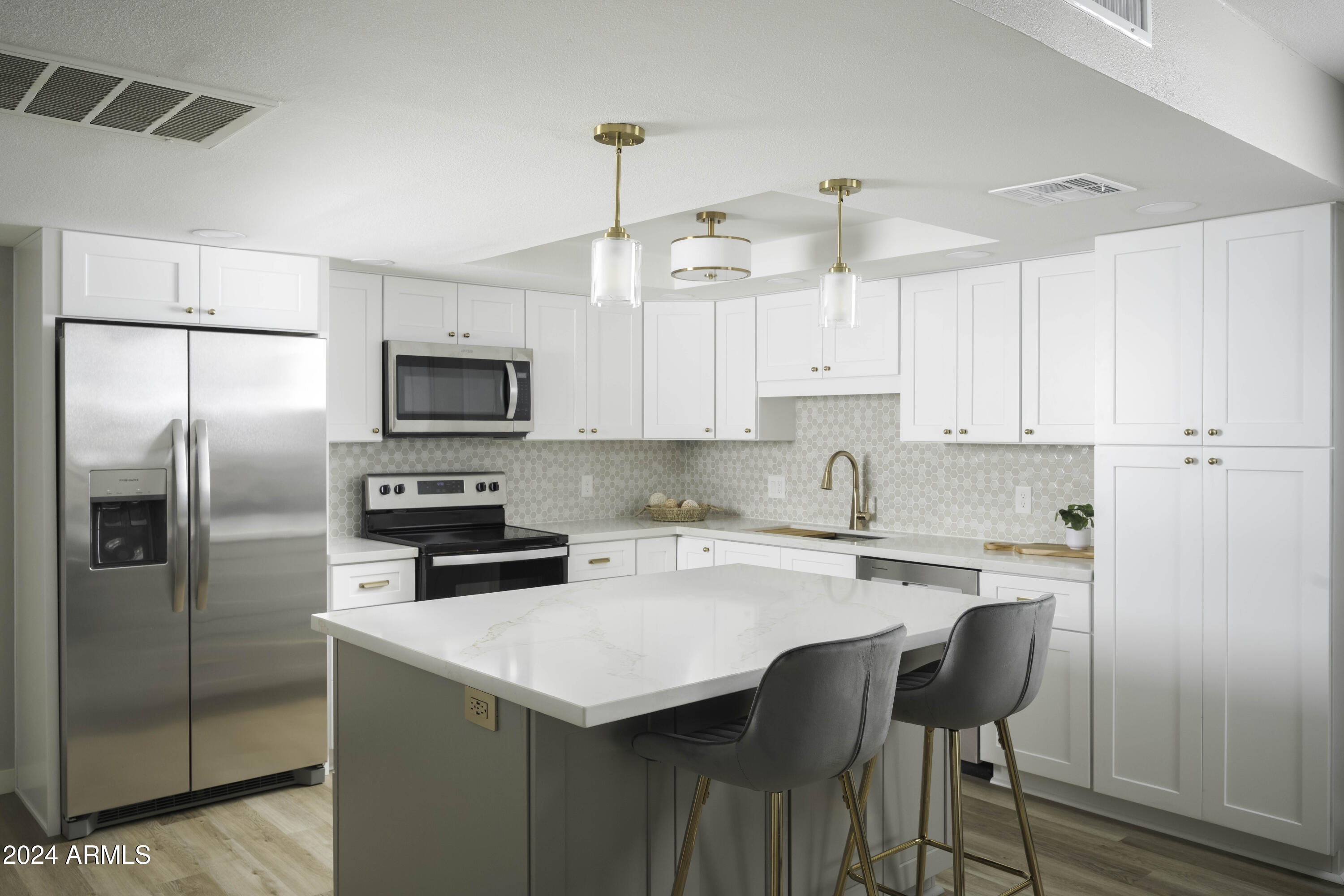 7920 E CAMELBACK Road 101